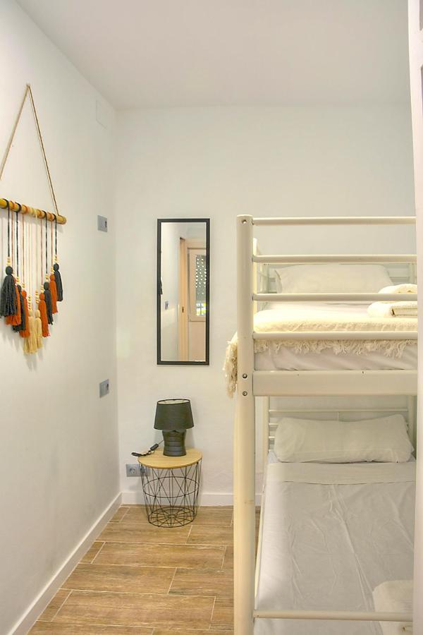 Family Apartment In Triana Seville Exterior photo