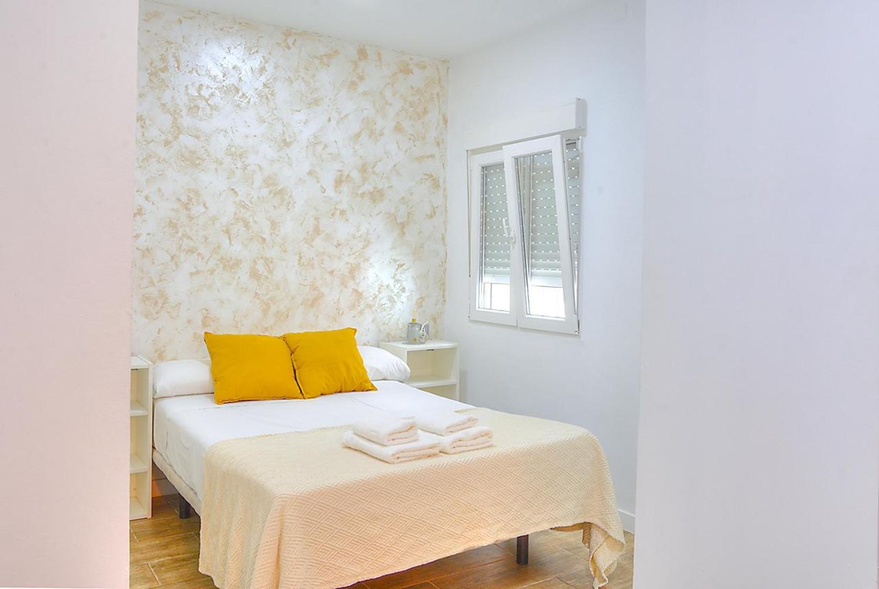 Family Apartment In Triana Seville Exterior photo